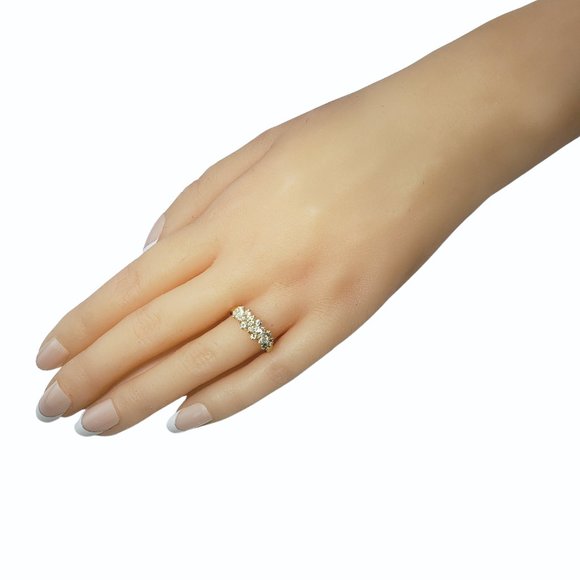 Vintage 10 Karat Yellow Gold and Diamond Ring Size 7 #12262 - Picture 6 of 7